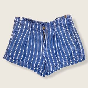 American Eagle High Waisted Stripe Paperbag Shorts Size 8